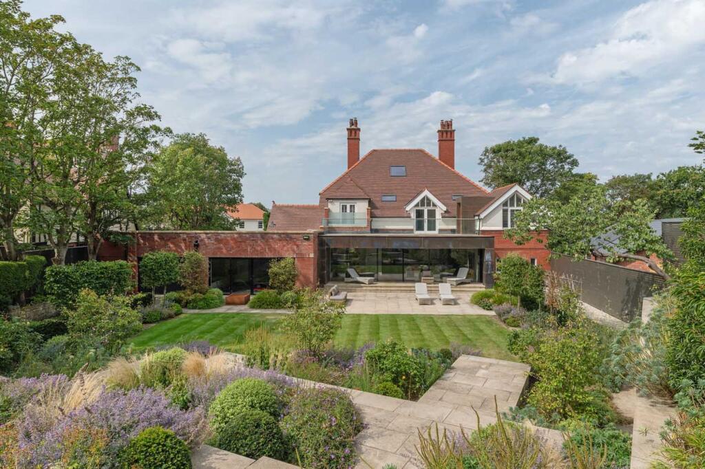 House in Sefton, Birkdale - View 3