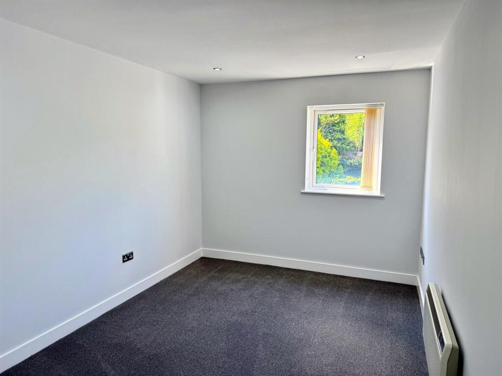 Apartment in Birmingham - More