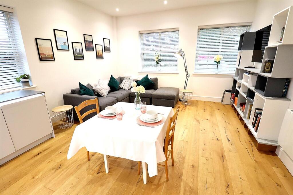 Additional image 2 of Parkgate House, Great North Road, Hatfield