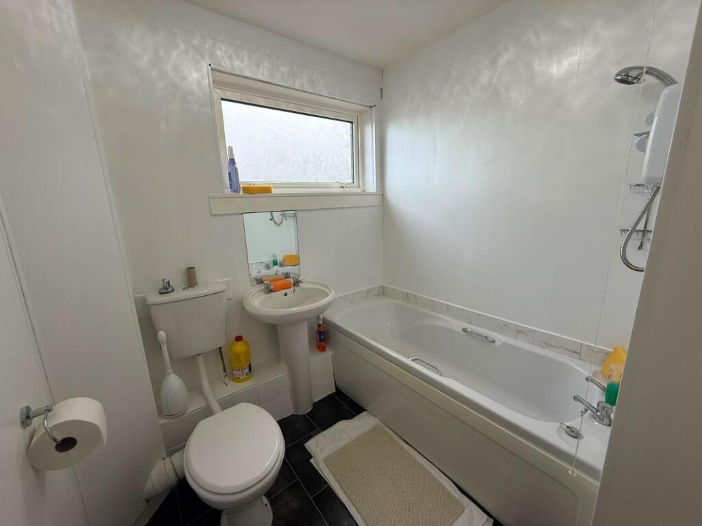 House in Glasgow, Gilshochill, Summerston - View 4