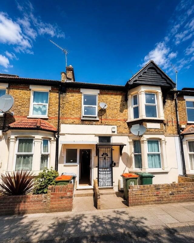 Main image of property: Wakefield Street, London, E6