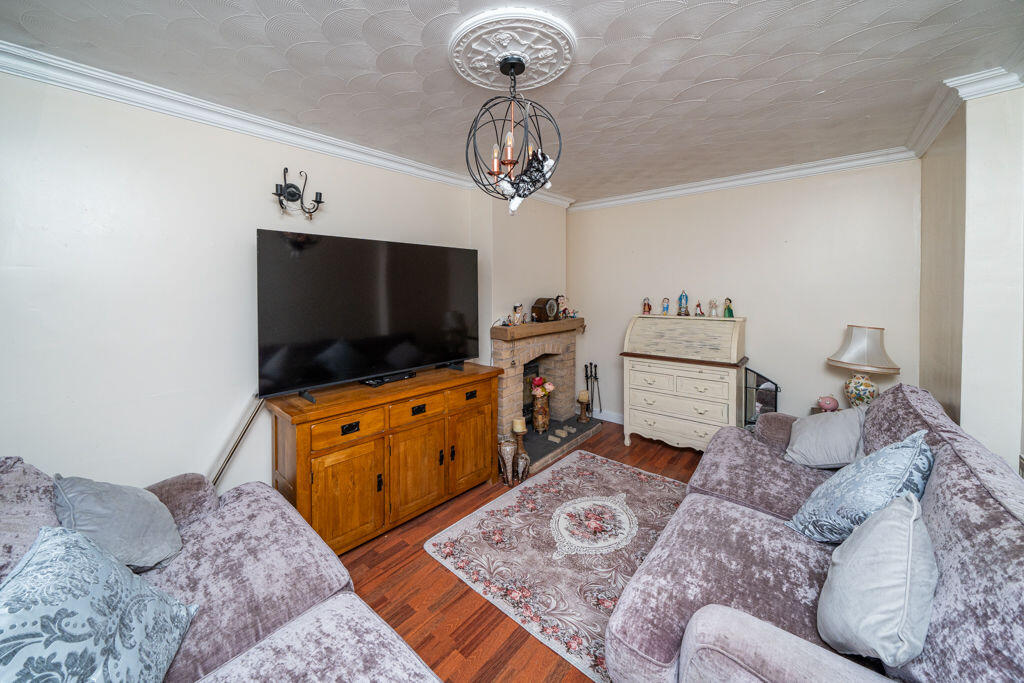 House in Dudley, Gornal Wood, Russell's Hall - View 2