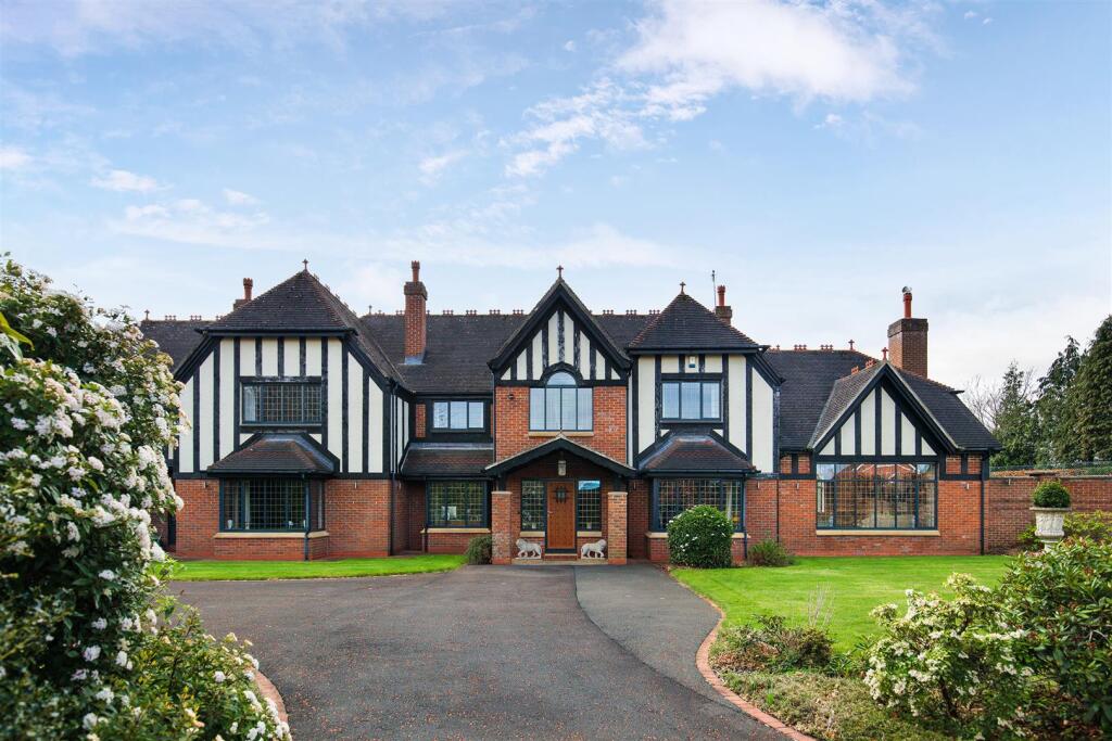 Main image of property: Edge Hill, Darras Hall,NE20