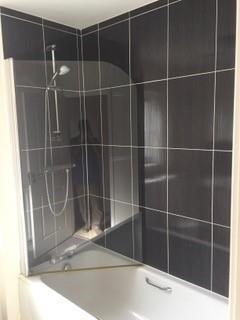 6 bedroom terraced house for rent