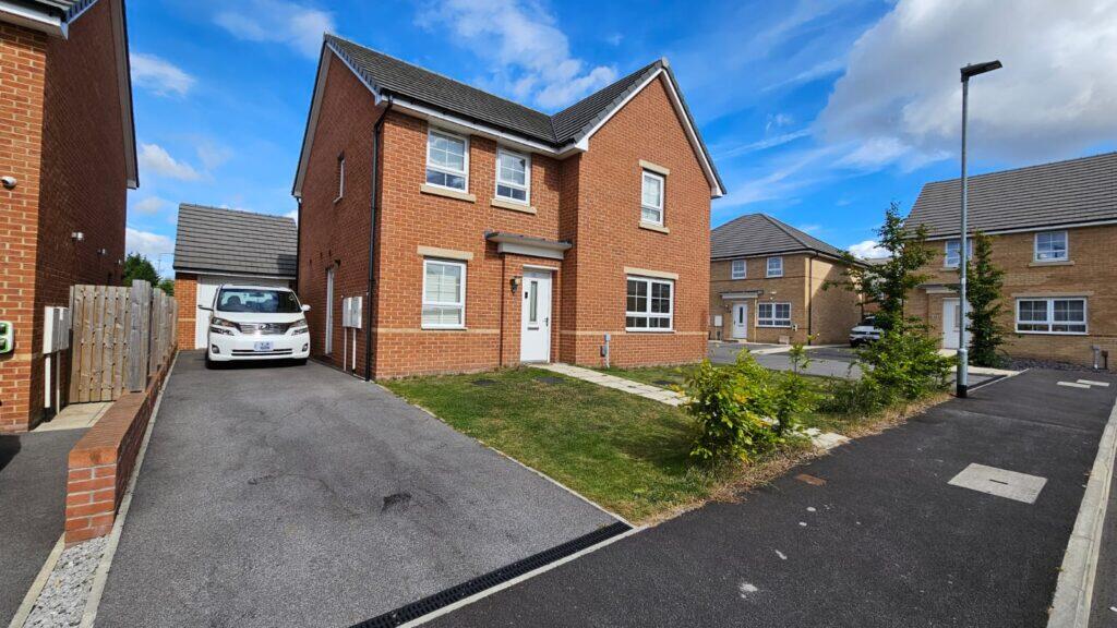 Main image of property: Bradfield Avenue, Morley, Leeds, LS27 0GH