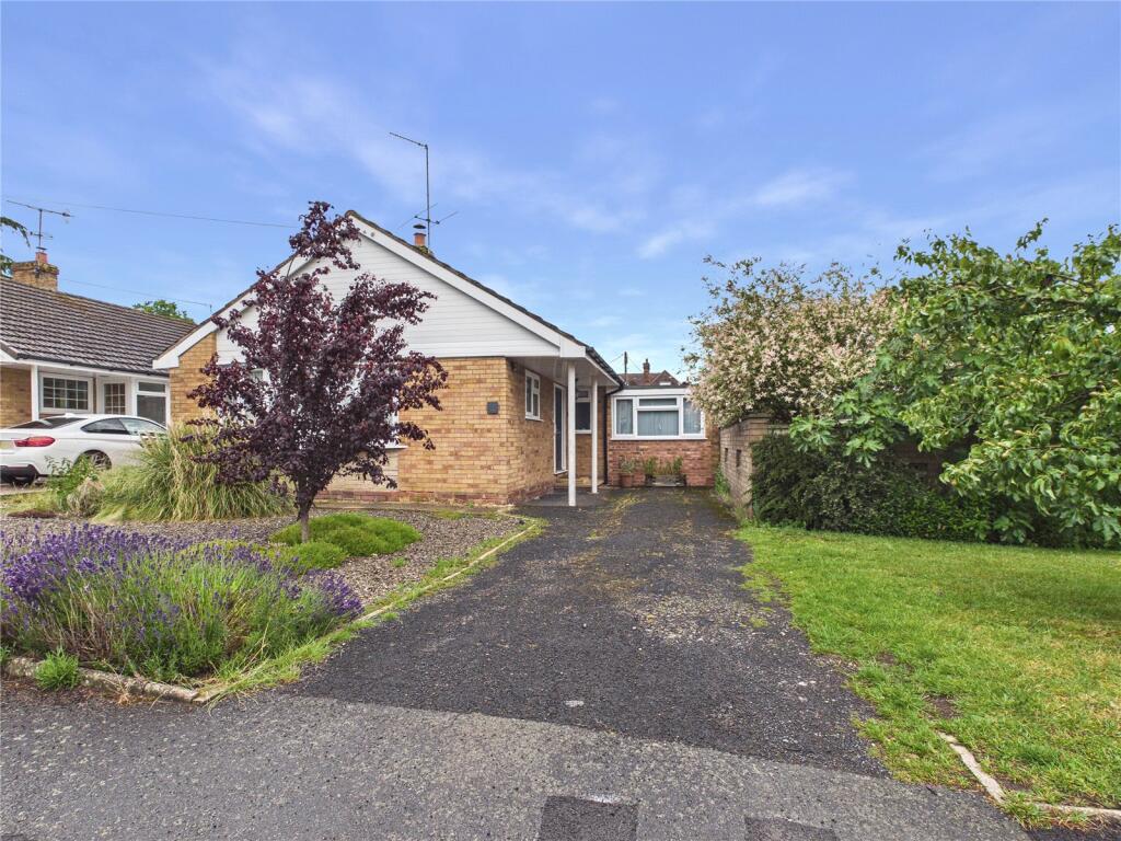 2-bed house on Zermatt Close, Worcester, Worcestershire, WR3, £375,000
