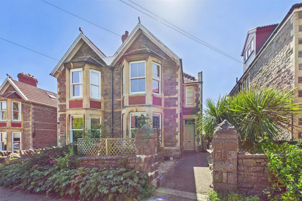 Main image of property: Mid Clevedon with excellent amenities nearby