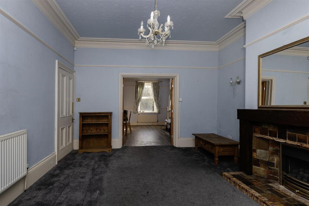 House in Kirklees, West Yorkshire - More