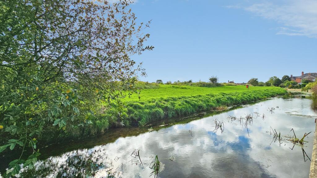 House in North Kesteven, Sleaford - View 2