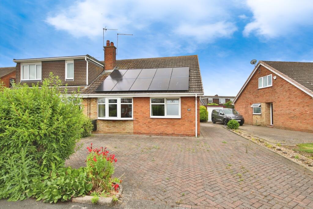 Main image of property: Plumtree Road, Thorngumbald, Hull,  HU12 9QG