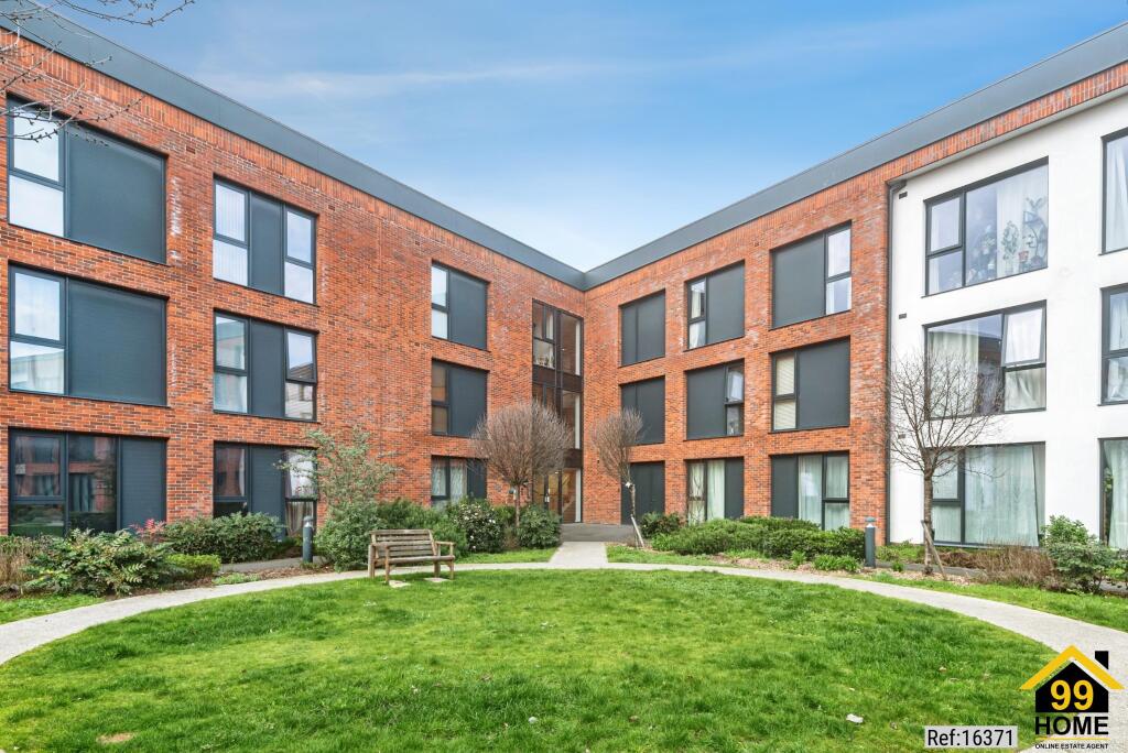 Apartment in Basingstoke and Deane, Basingstoke - View 2