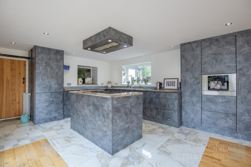 New Buckenham Road, Banham photo 3