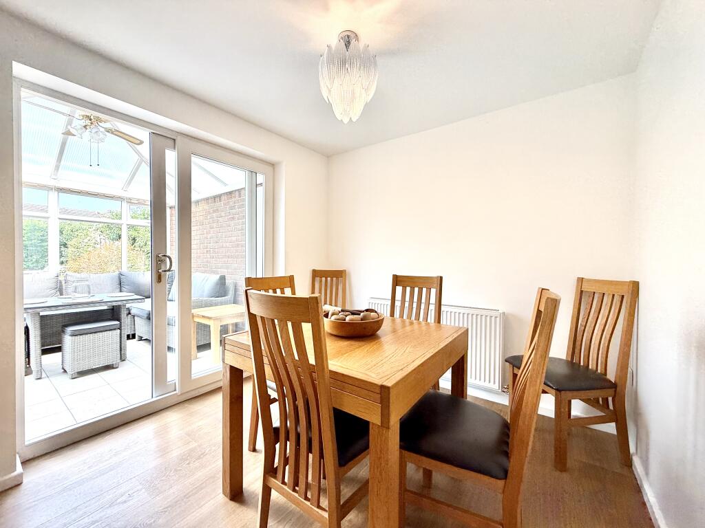 Allwoods Close, Alcester, Warwickshire photo 4