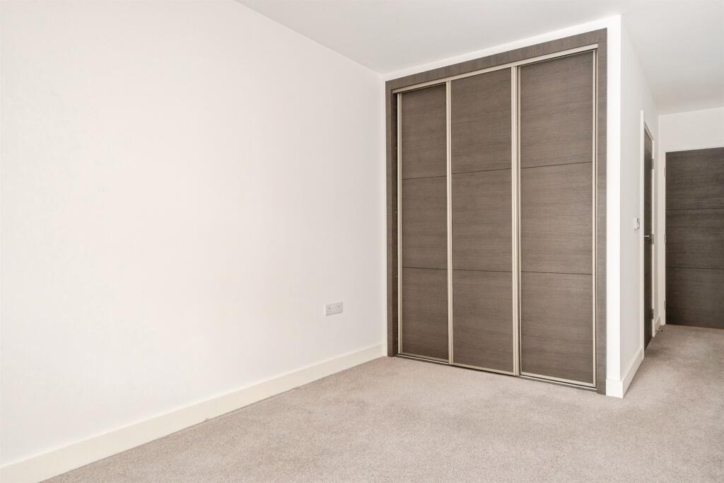 Apartment in Plymouth, Millbay - More
