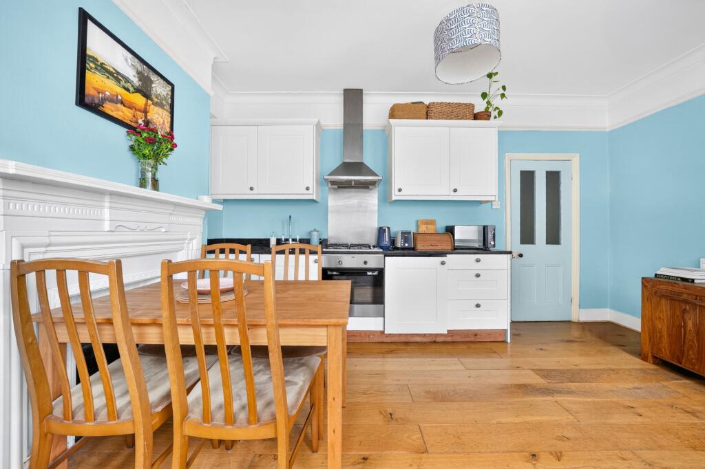 Apartment in London - View 2