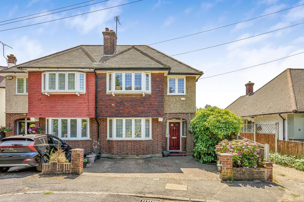 Main image of property: Wellington Avenue, Chingford