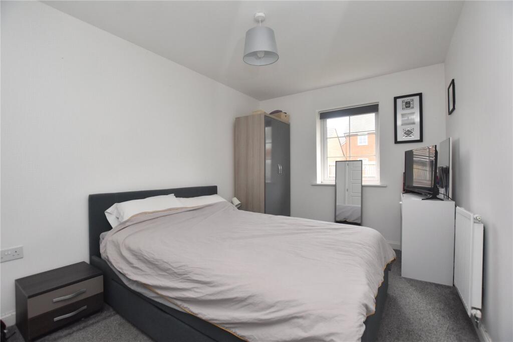 Perry Grove, Morley, Leeds, West Yorkshire photo 4