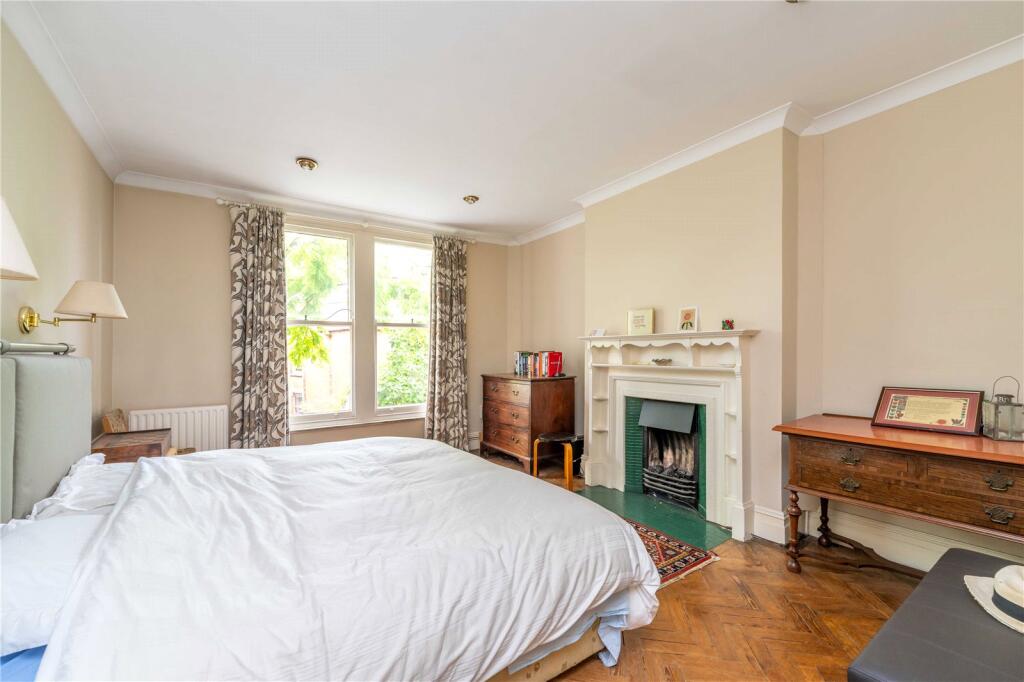 Apartment in Twickenham, East Twickenham, Petersham - View 4