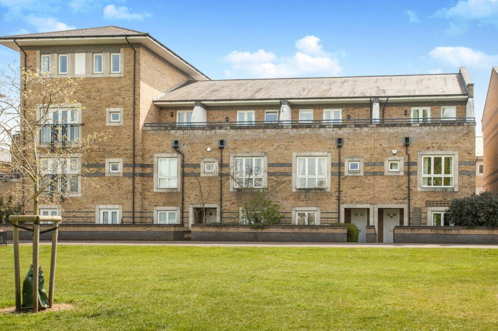 Main image of property: Longworth Avenue, Chesterton, Cambridge, CB4