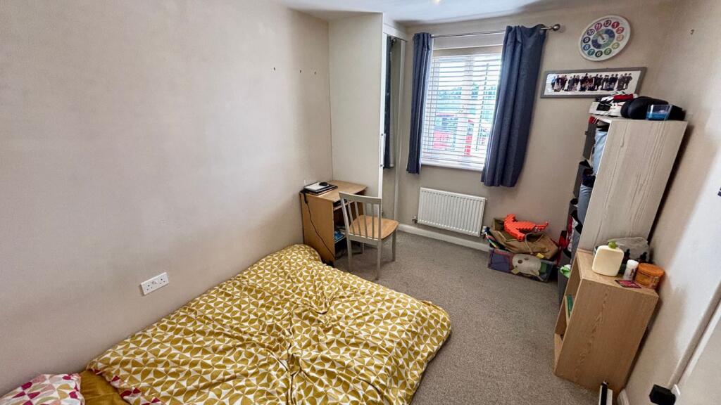 Apartment in Taunton - View 4