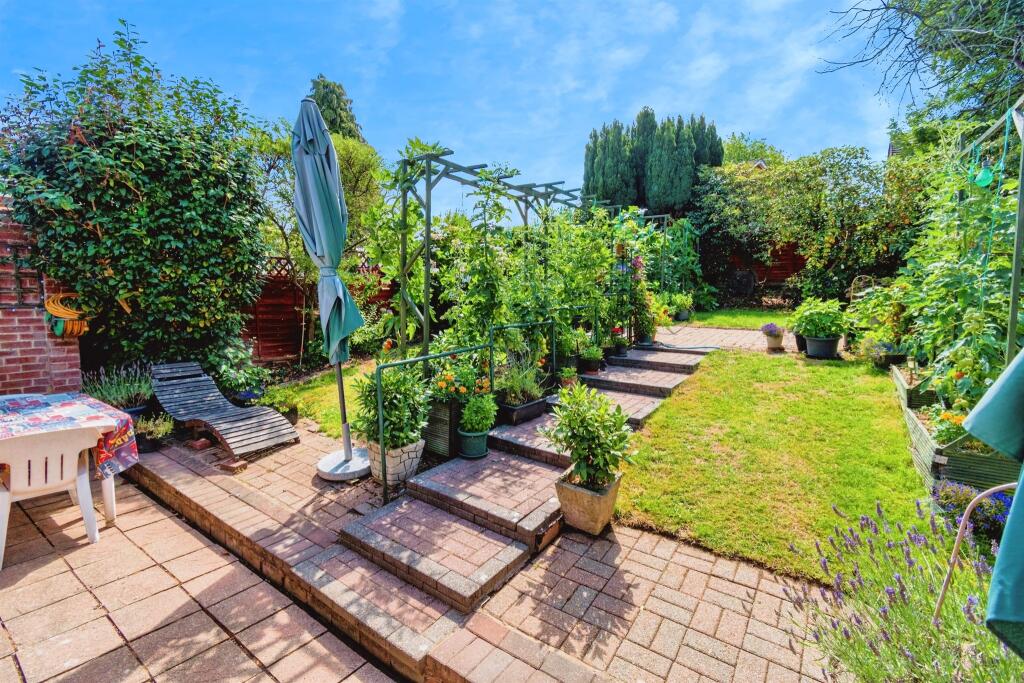 Walsingham Gardens, Southampton photo 2
