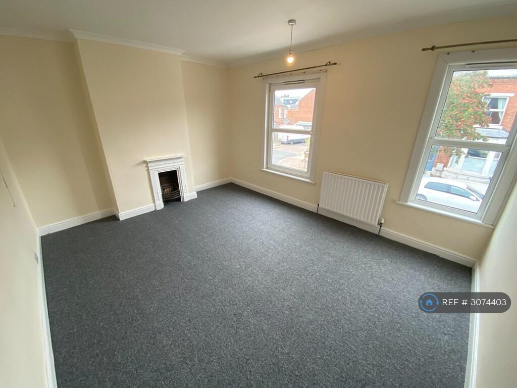 House in Nottingham - View 3