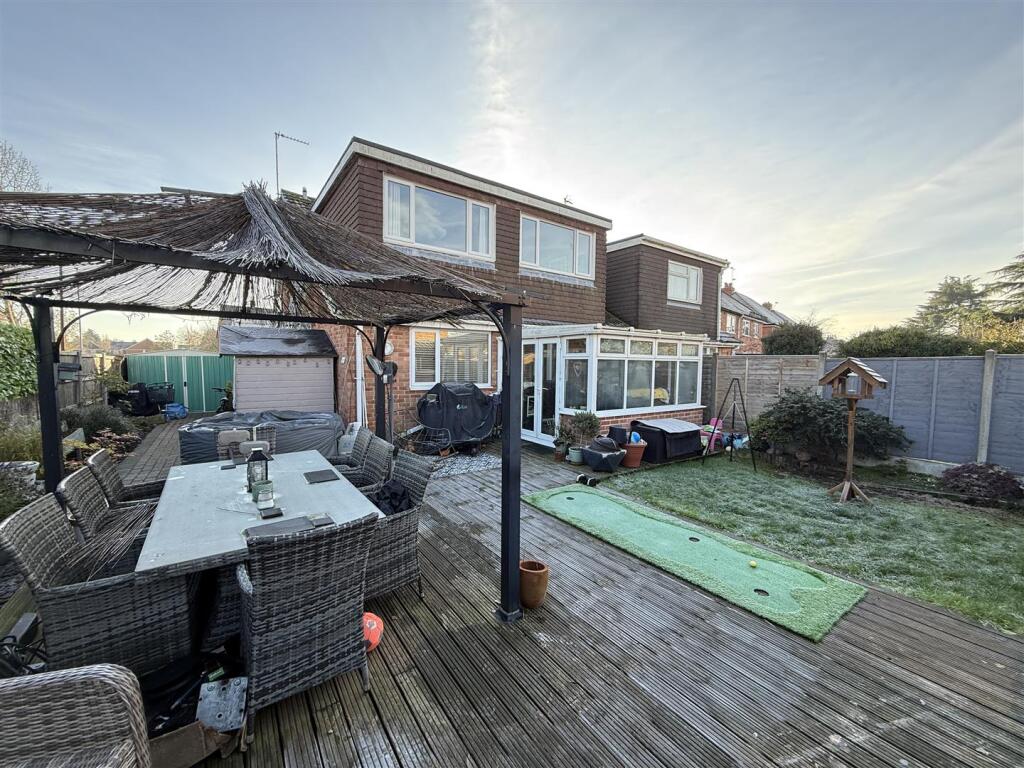 Clays Lane, Branston, Burton on Trent photo 2
