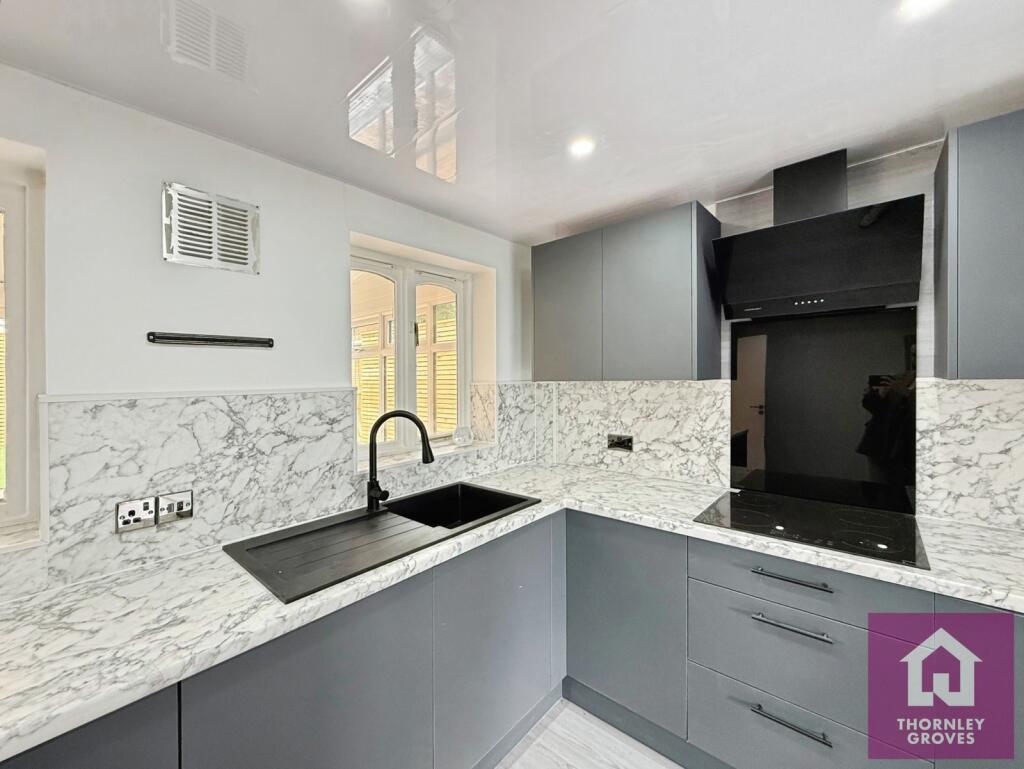 House in Salford, Barton upon Irwell - More