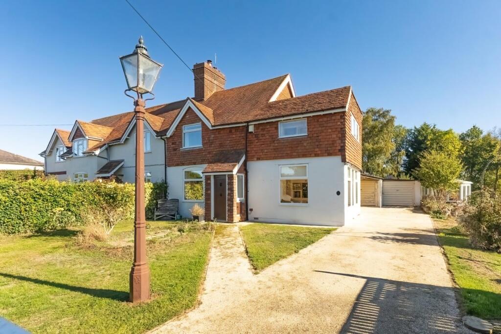House in Dacorum, Tring - View 2