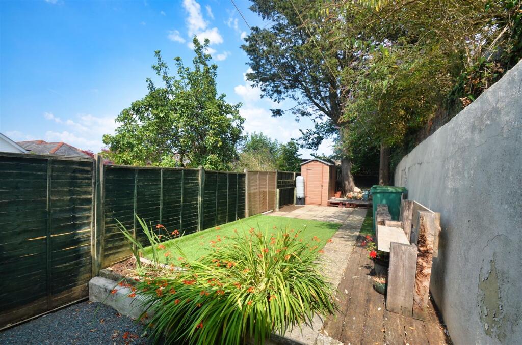 House in Ryde, Oakfield - View 5