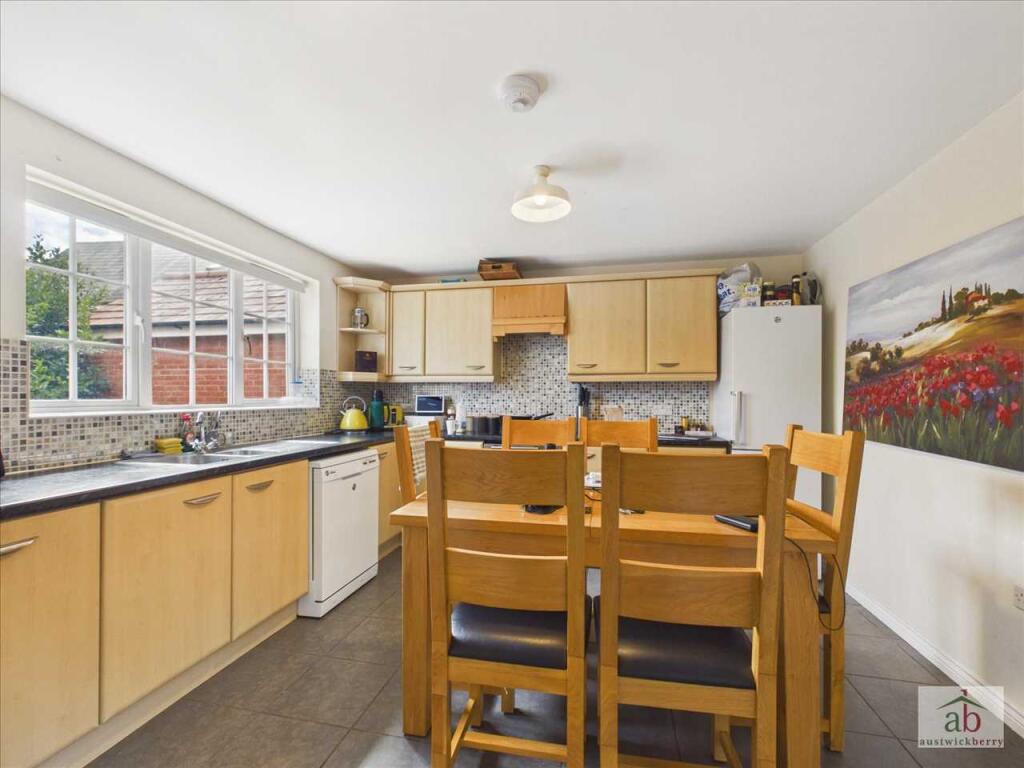 House in East Suffolk, Grange Farm, Kesgrave - View 4