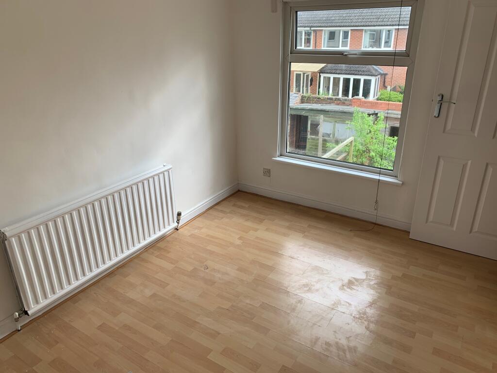 House in Nottingham, Long Eaton - More