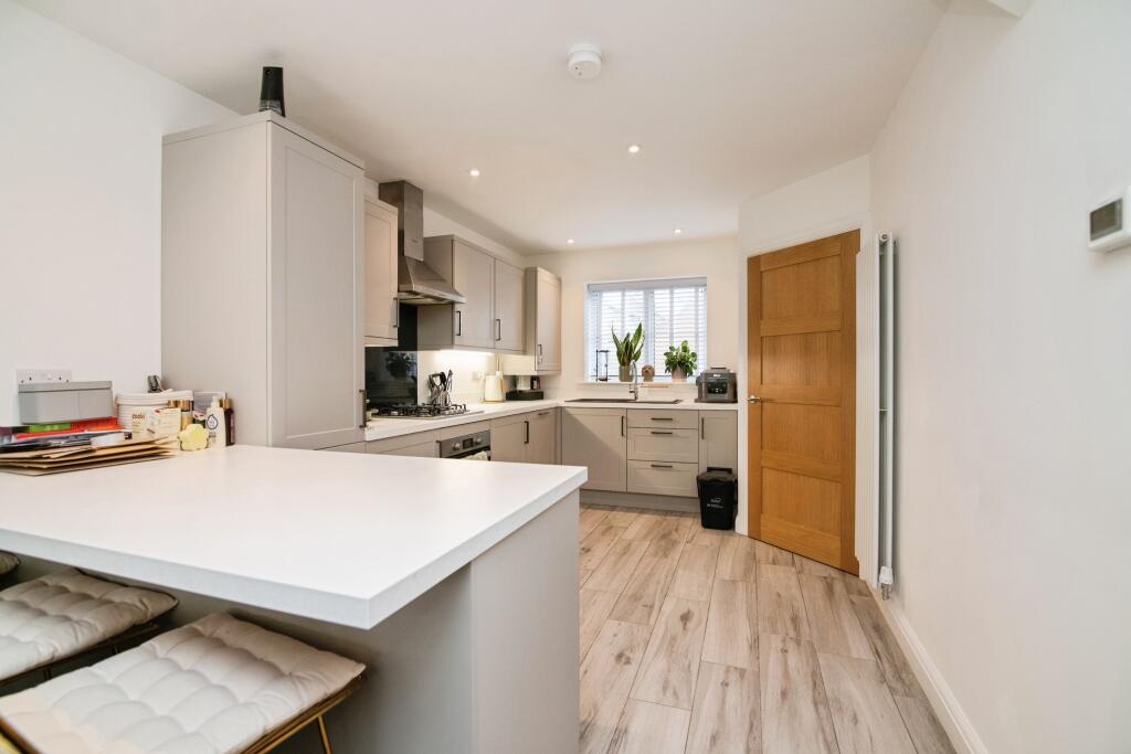 House in Dudley, Gornal Wood, Lower Gornal - More