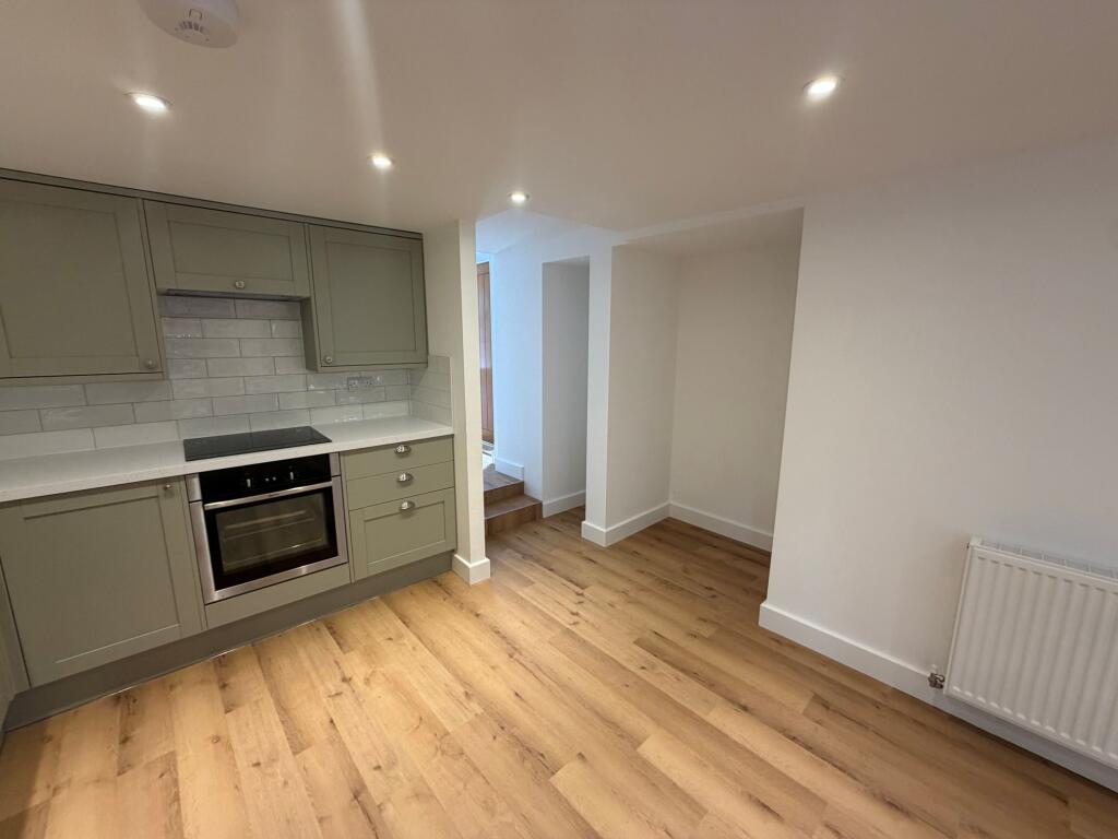 House in Nottingham - View 4