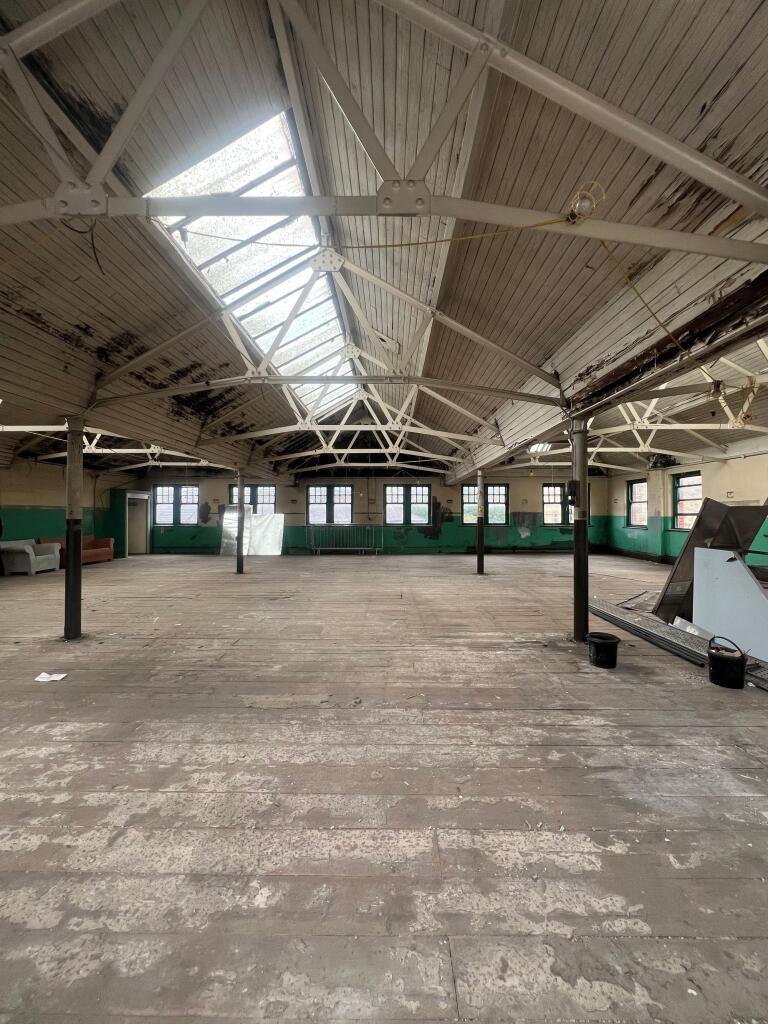 Main image of property: Bradford Road, Batley, WF17