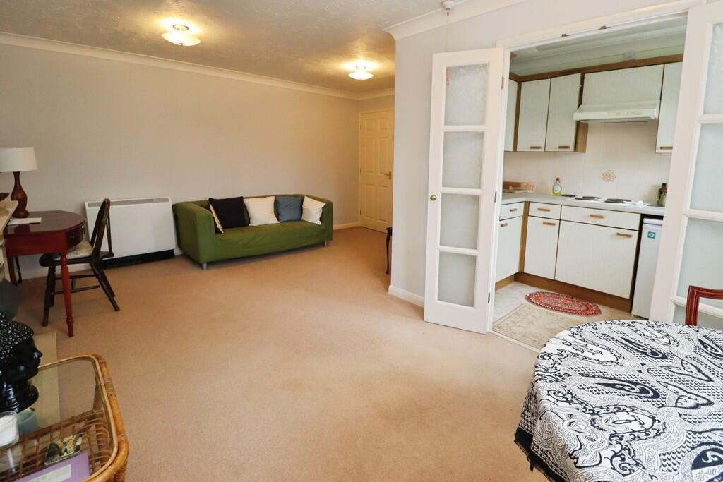 Apartment in Lincoln - View 3