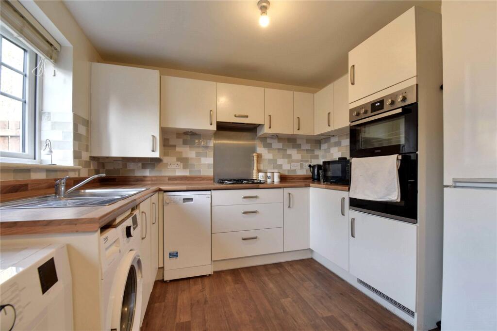 Cheviot Close, Brompton, Northallerton, North Yorkshire, DL6 photo 3