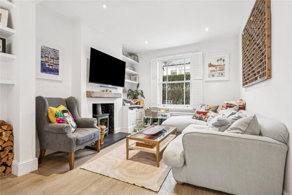 House in London, Clapham Junction - View 2