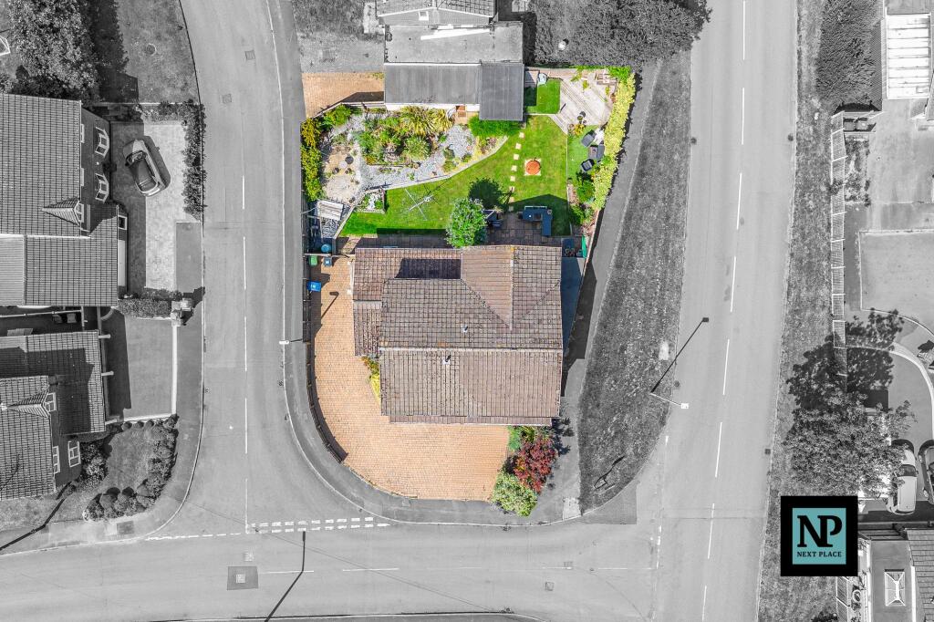 House in Tamworth, Dosthill - View 2