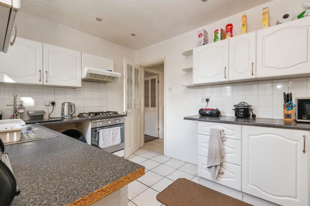 House in Huddersfield, Grove Place - View 5