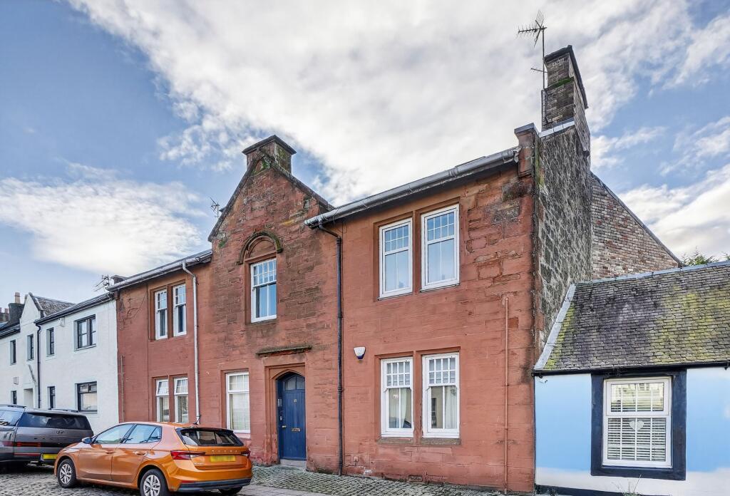 Main image of property: 19a Seagate, Irvine, KA12 8RH