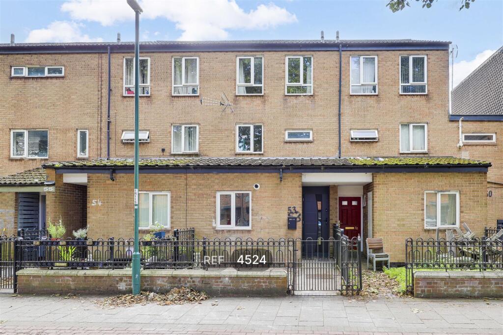 Main image of property: Arkwright Walk, The Meadows, Nottingham, NG2 2HW