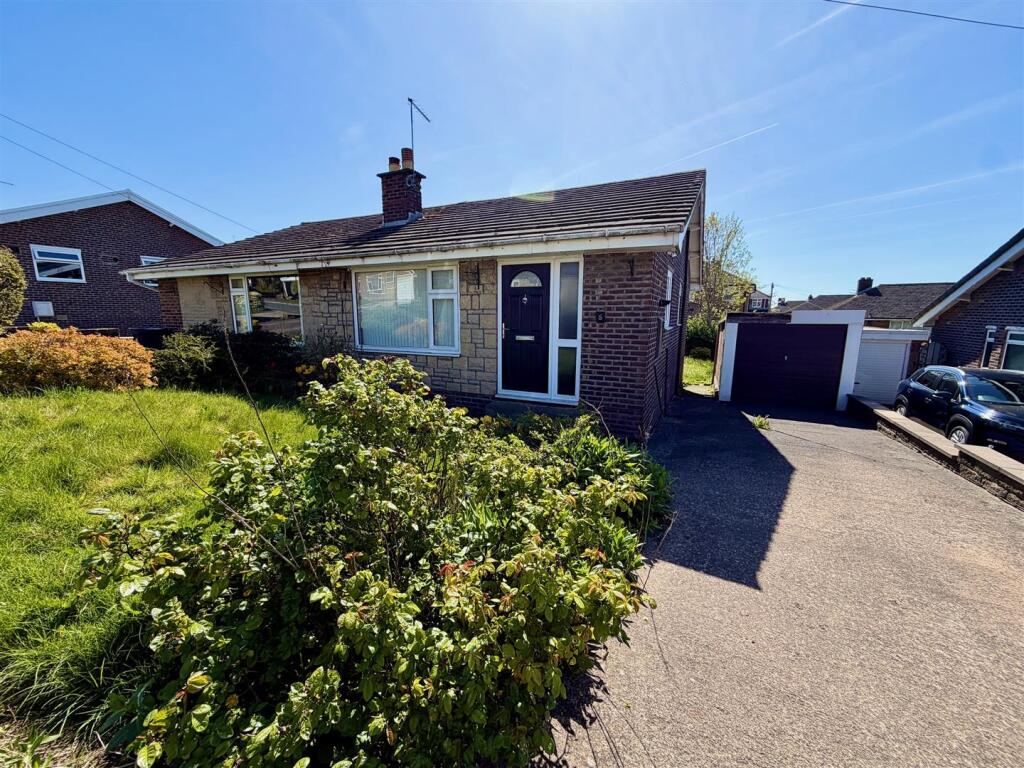 Main image of property: Greenacres, Shelf, Halifax