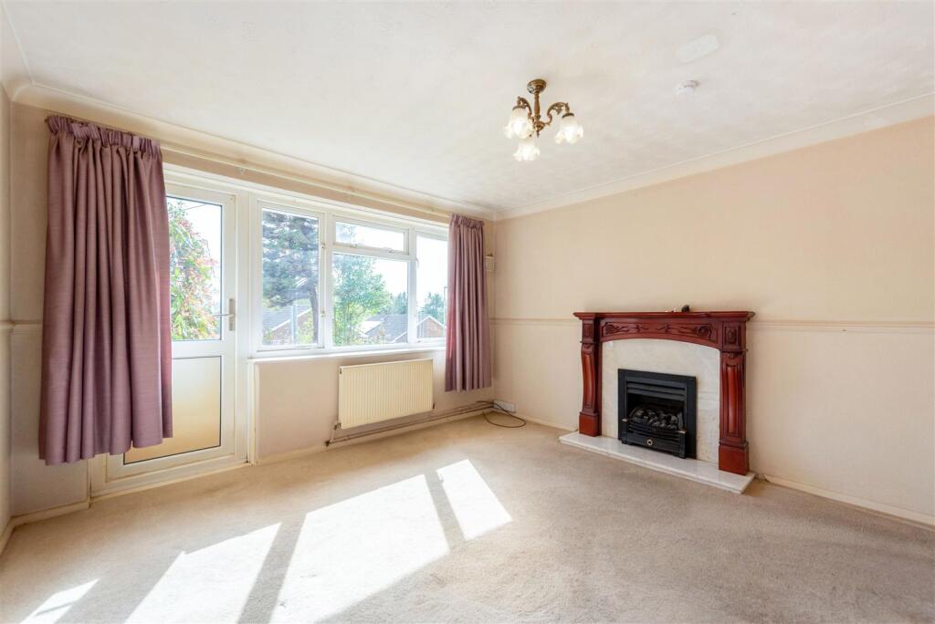 House in Basingstoke and Deane, Mill Springs, Whitchurch - View 2