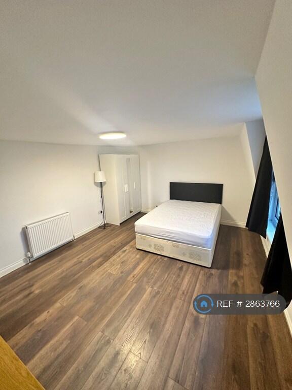 House in London - More