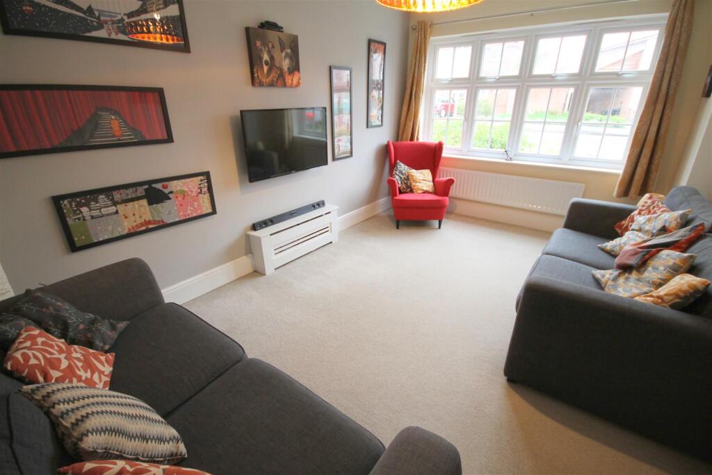 Worrell Road, Frenchay, Bristol, BS16 photo 2