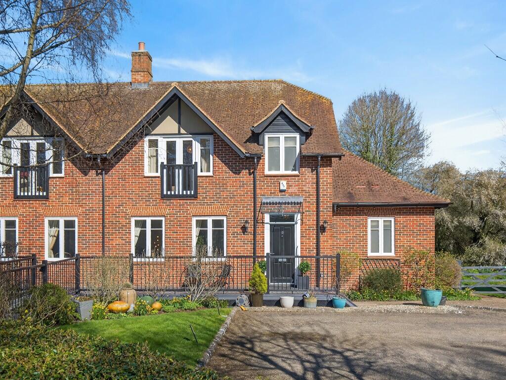 Main image of property: Riverside Living, King Edward Place, Wheathampstead, AL4