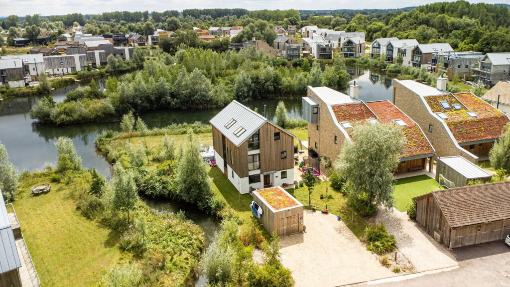 Main image of property: 27 Minety Lake, The Lower Mill Estate