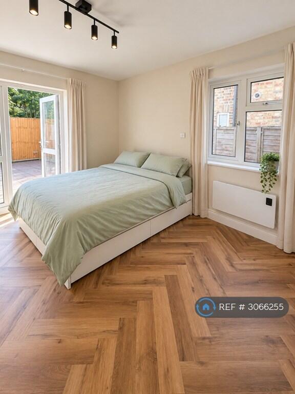 Apartment in London - View 2