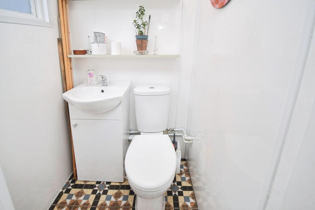 House in Taunton - View 2